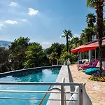 Luxury Maggiore Палланца